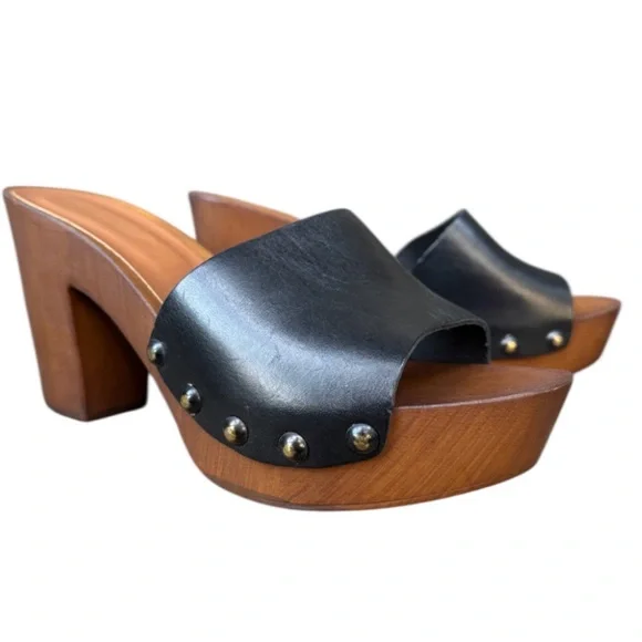 Ariat Women's Unbridled Lennon Platform
Sandal Black Leather Size: 38 (7.5) - Picture 5 of 14